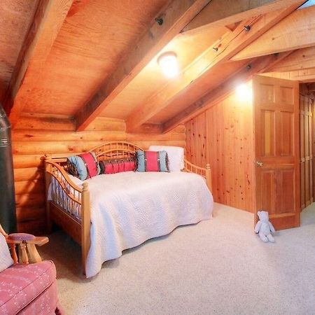 Log Cabin On The Stream Sundance Extérieur photo