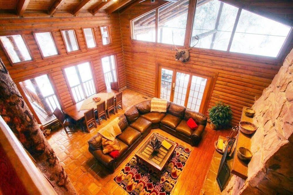 Log Cabin On The Stream Sundance Extérieur photo