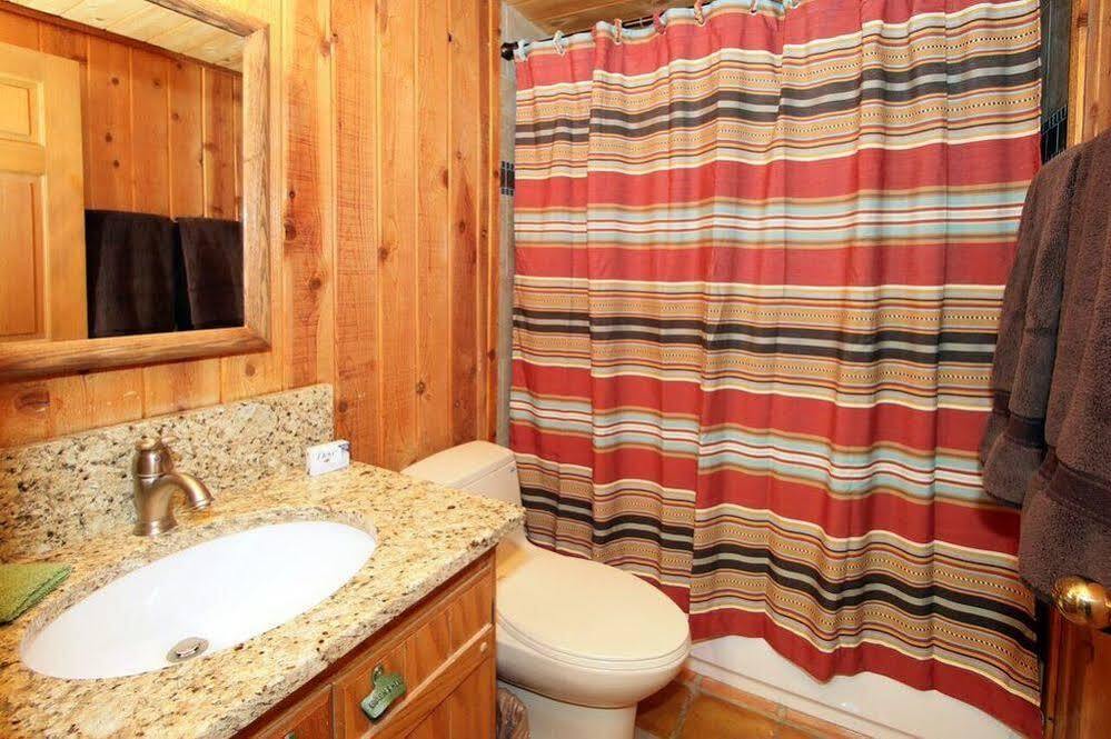 Log Cabin On The Stream Sundance Extérieur photo