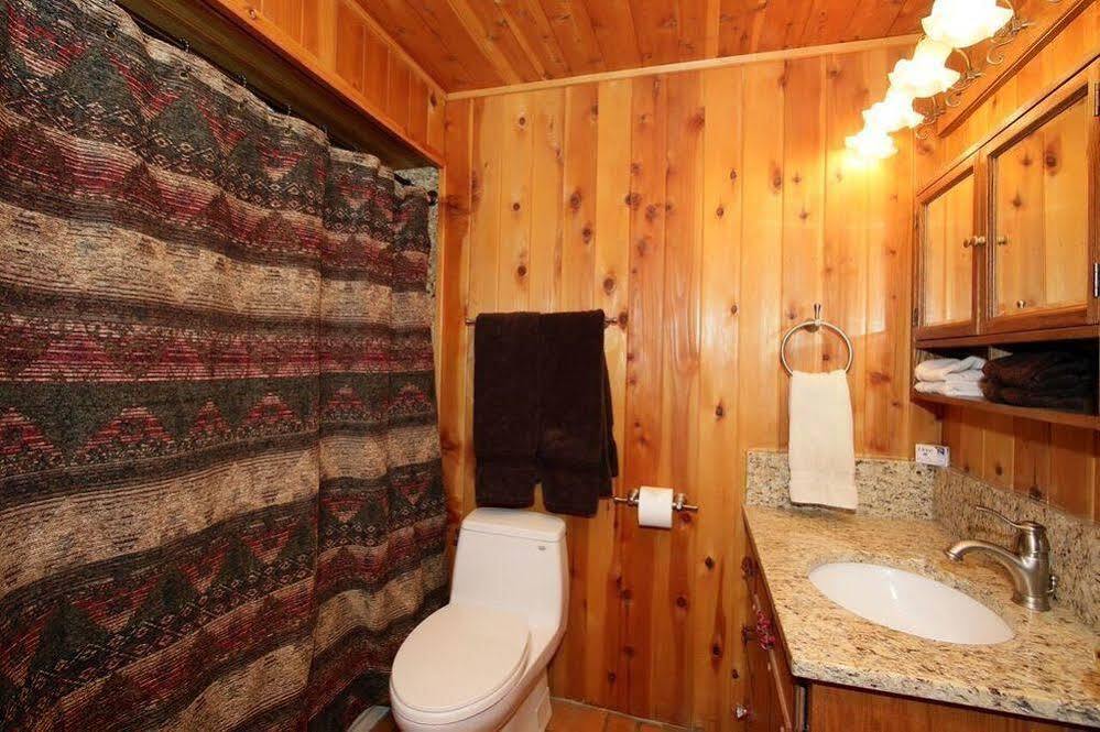 Log Cabin On The Stream Sundance Extérieur photo
